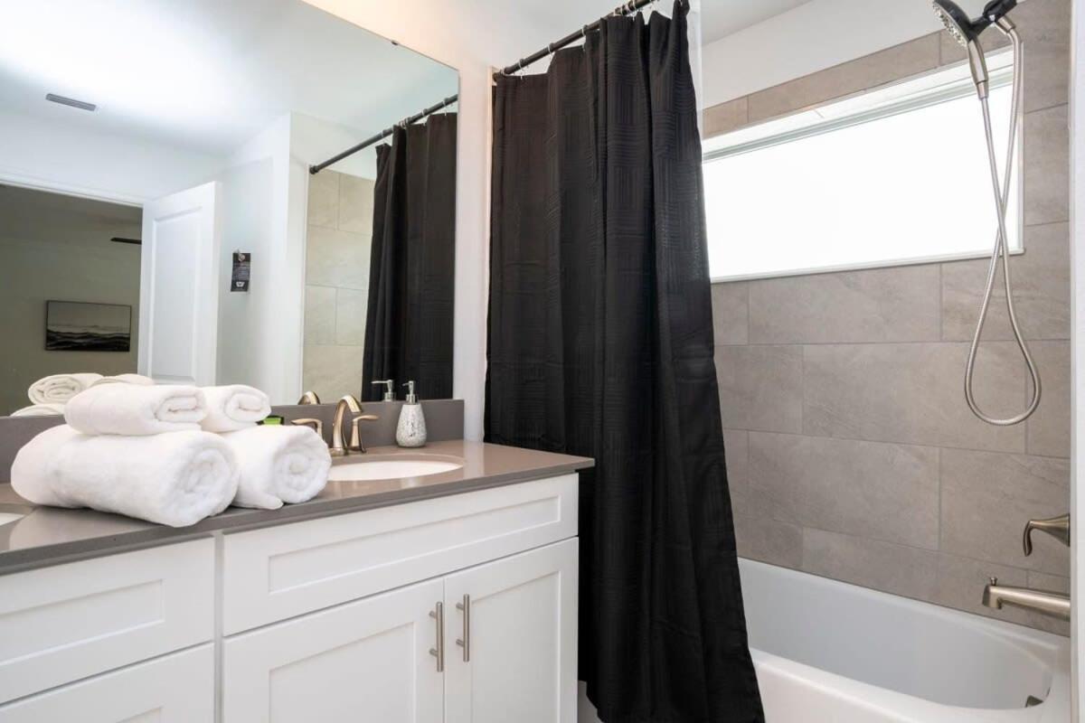 Gorgeous 4 Bedroom W Screened Pool Close To Disney 2653 Kissimmee Luaran gambar