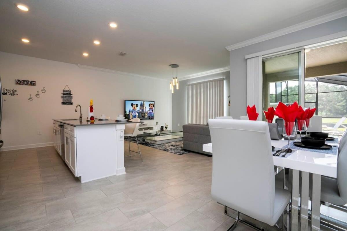 Gorgeous 4 Bedroom W Screened Pool Close To Disney 2653 Kissimmee Luaran gambar